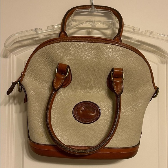 Dooney & Bourke Handbags - Dooney and Bourke Bag